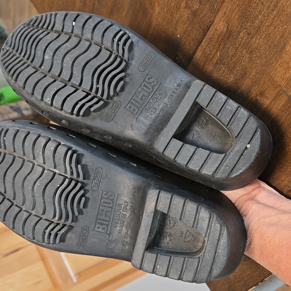 Calzuro Classic Work Clogs Slip Resitant Unisex Made In Italy Size 36/37 EUC - Picture 5 of 8